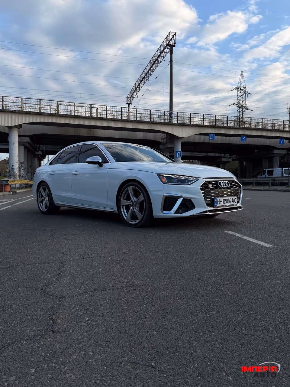 Audi S4 - фото 22