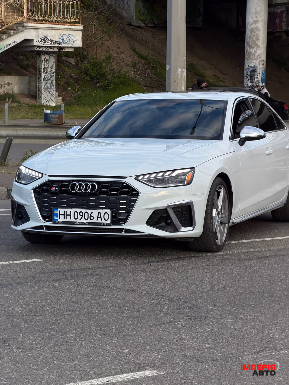 Audi S4 - фото 3