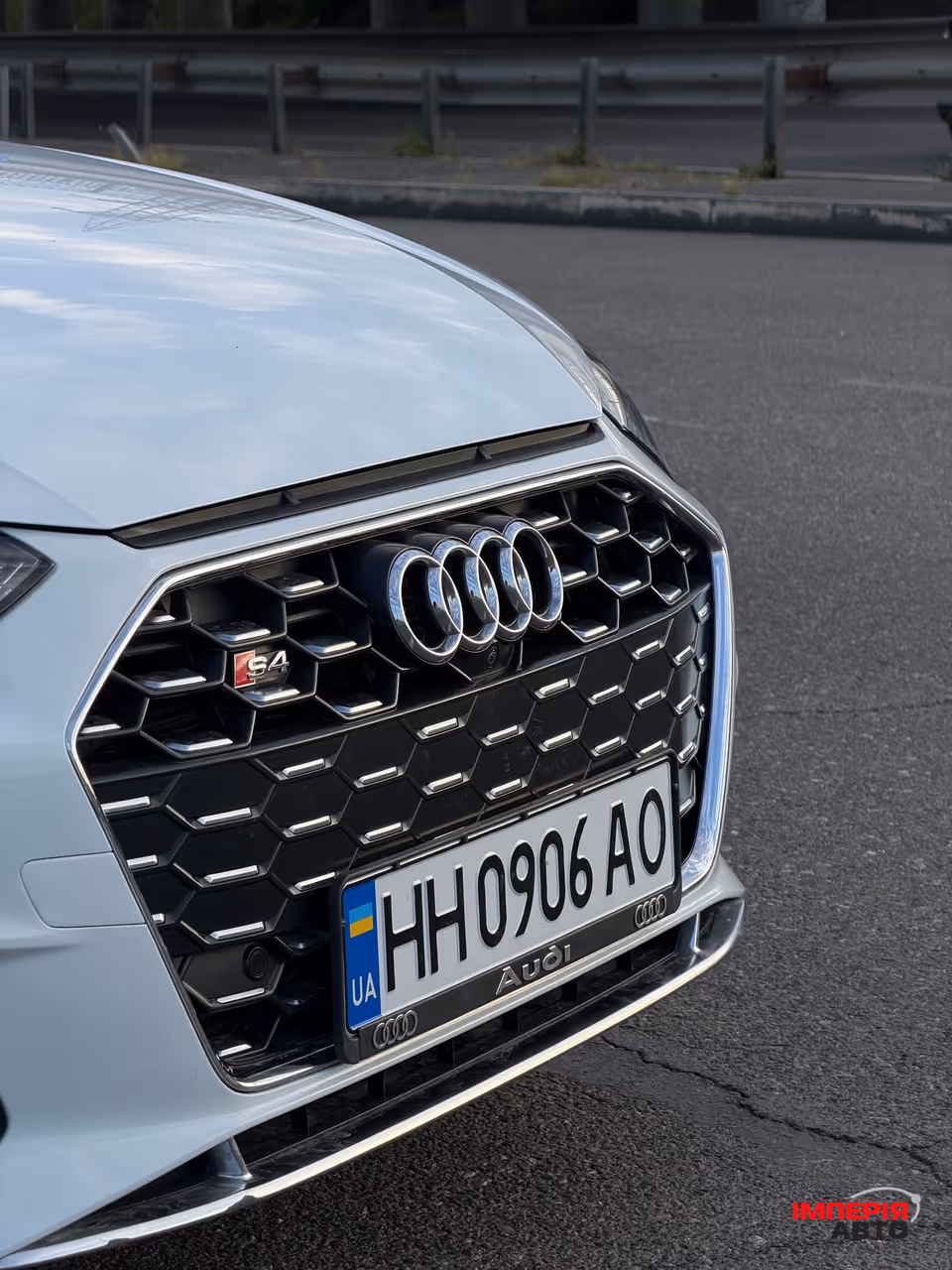 Audi S4 - фото 16