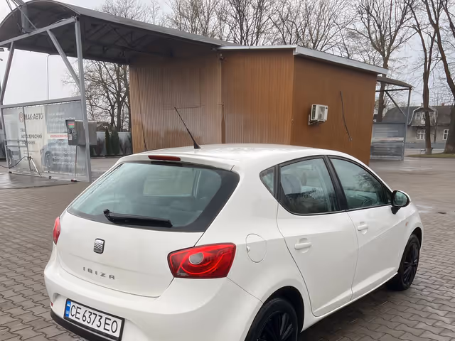 SEAT Ibiza - фото 4