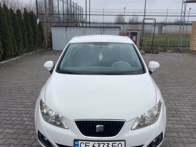 SEAT Ibiza - фото 1