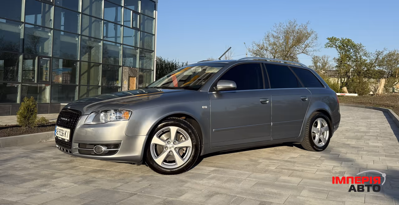 Audi A4 - фото 2