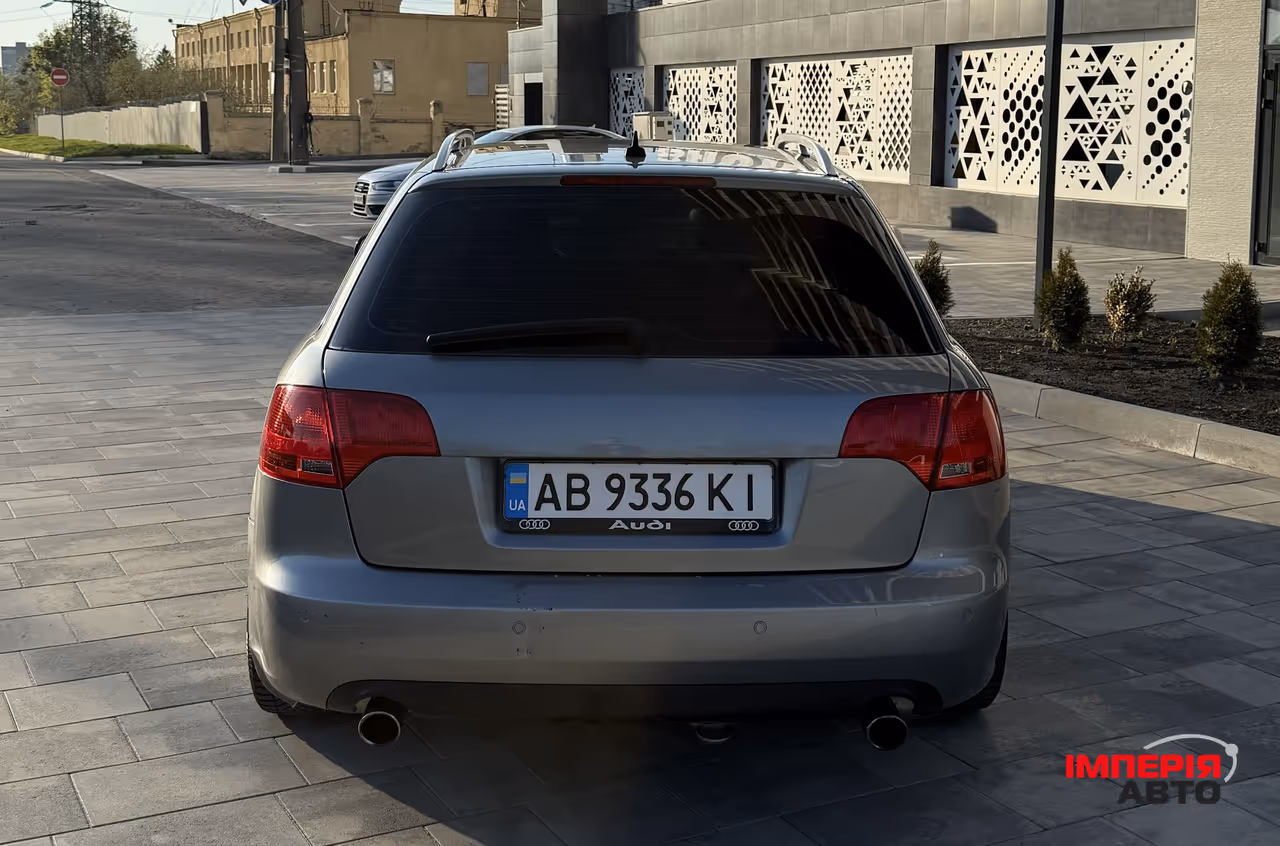 Audi A4 - фото 3