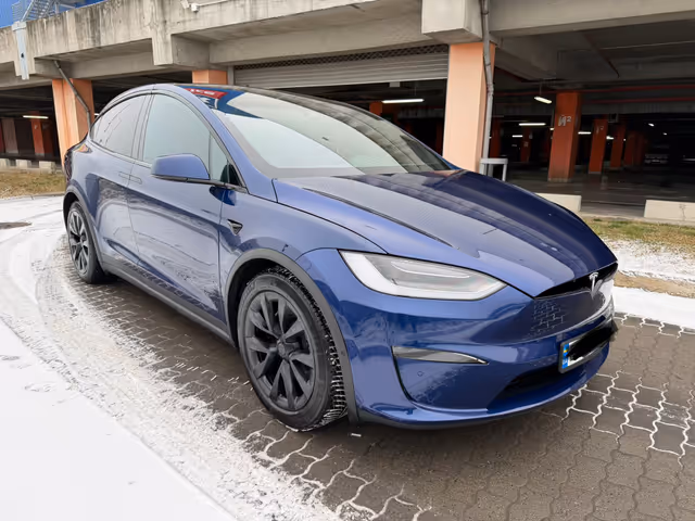 Tesla Model X - фото 2