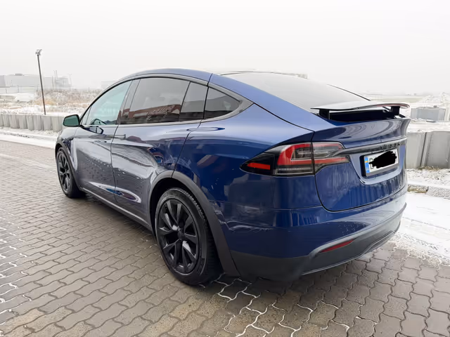 Tesla Model X - фото 5