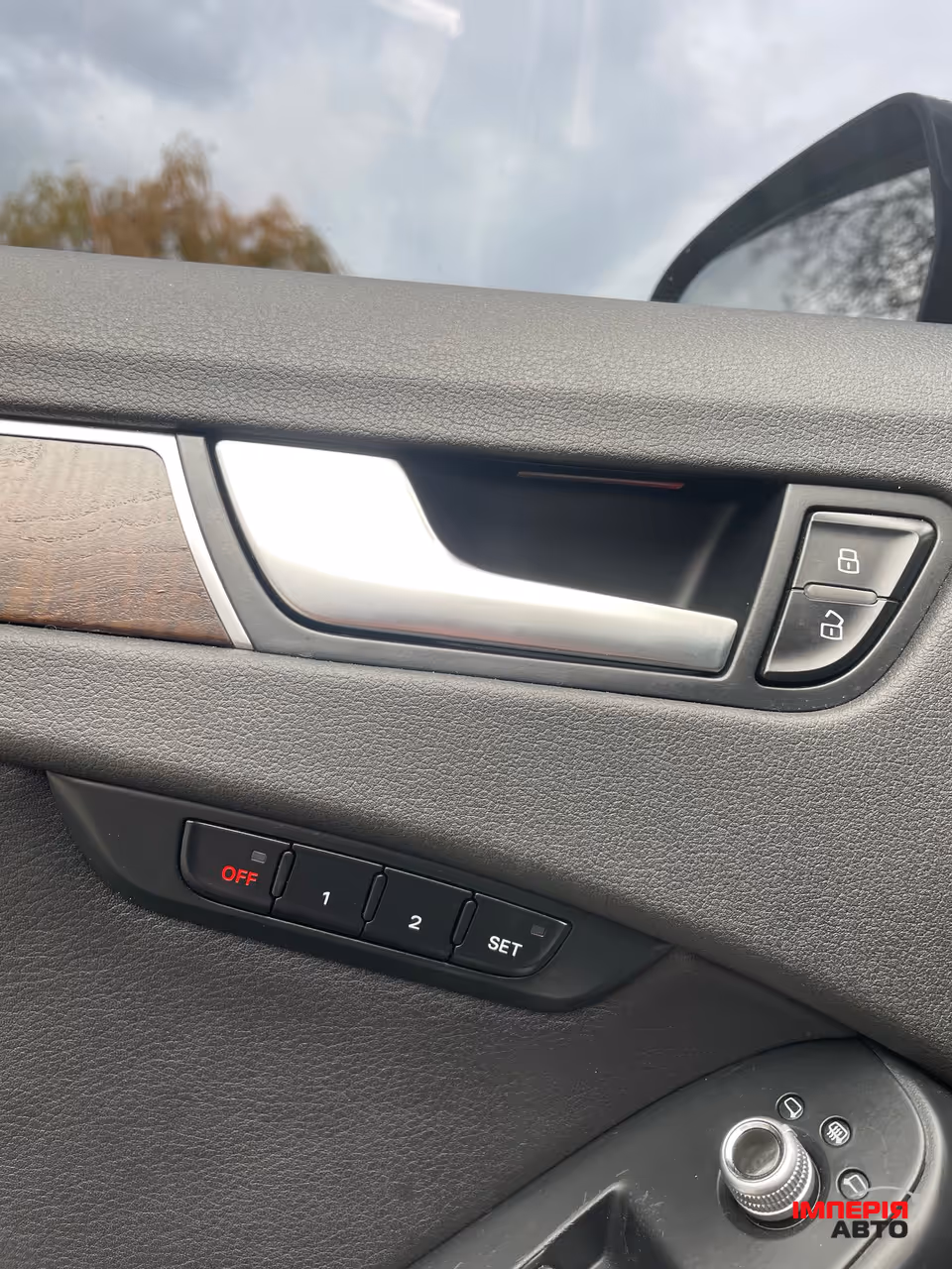 Audi A4 - фото 11