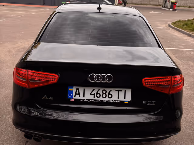 Audi A4 - фото 4