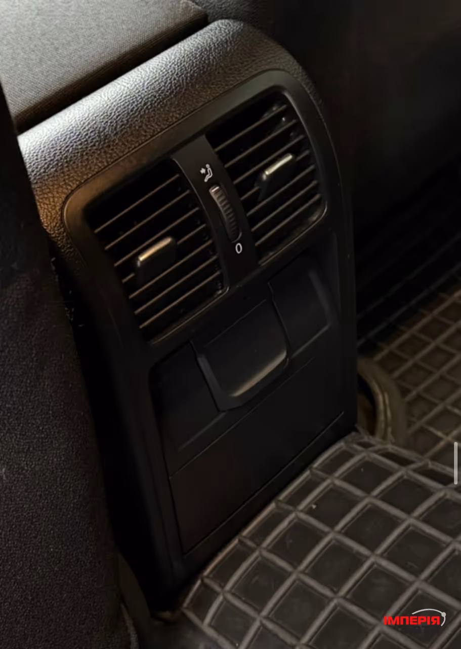 Volkswagen Passat - фото 33