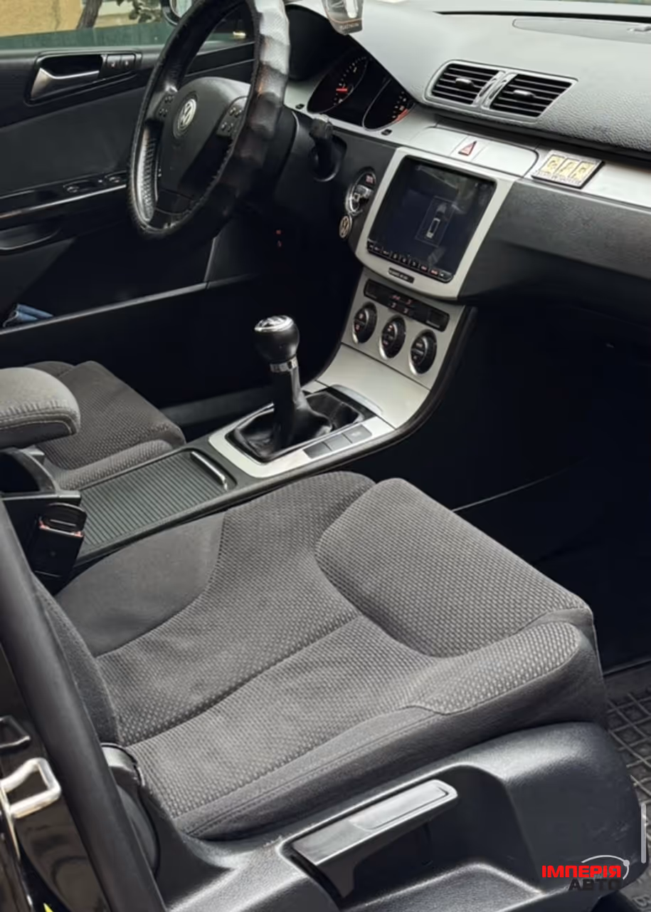 Volkswagen Passat - фото 38