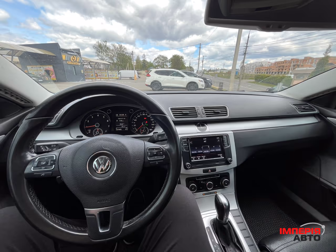 Volkswagen Passat CC - фото 10