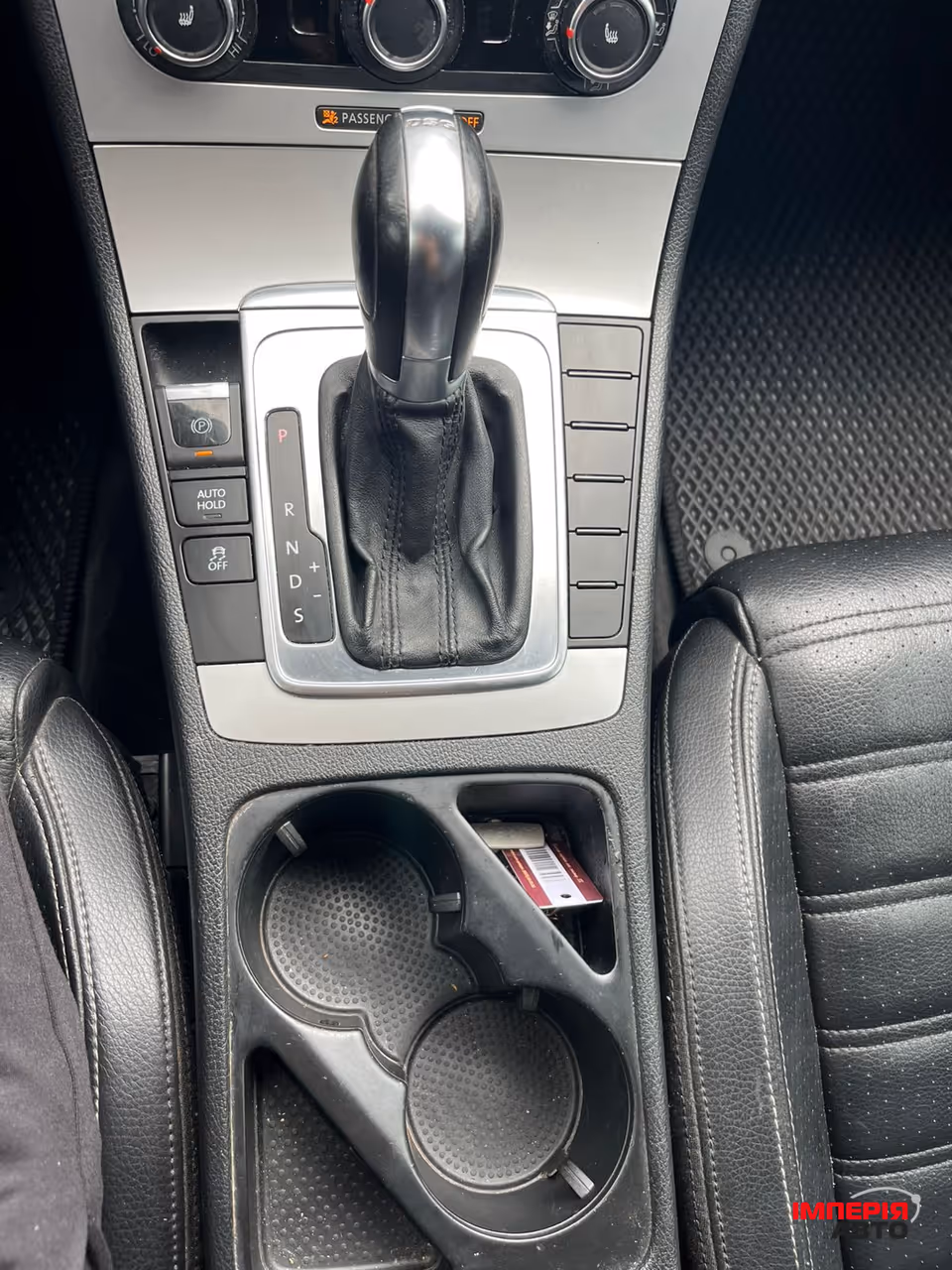 Volkswagen Passat CC - фото 7
