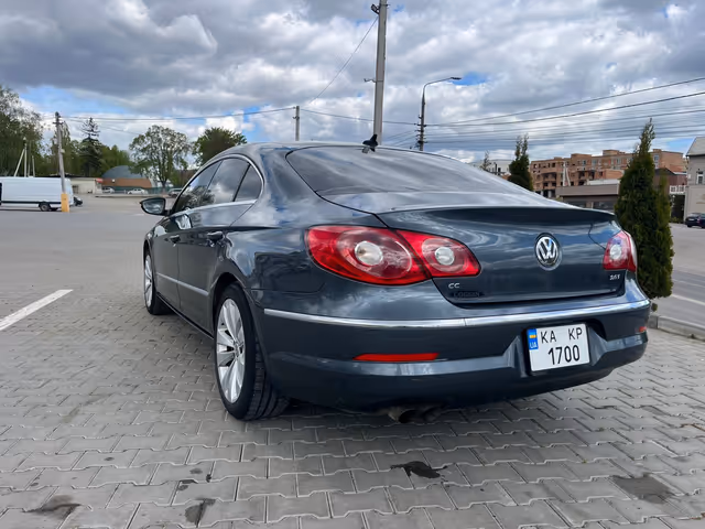 Volkswagen Passat CC - фото 2