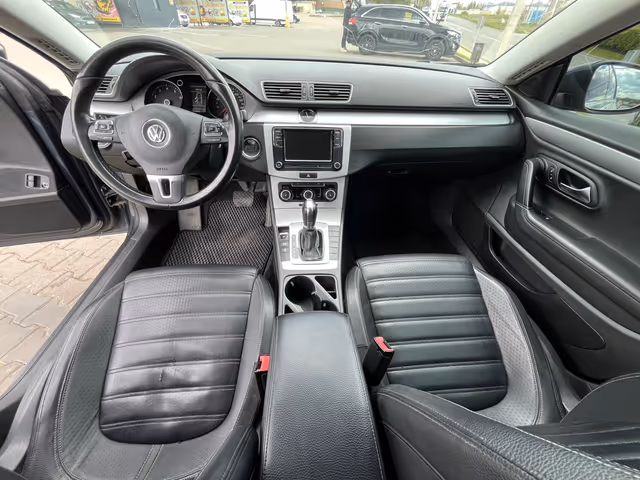 Volkswagen Passat CC - фото 3