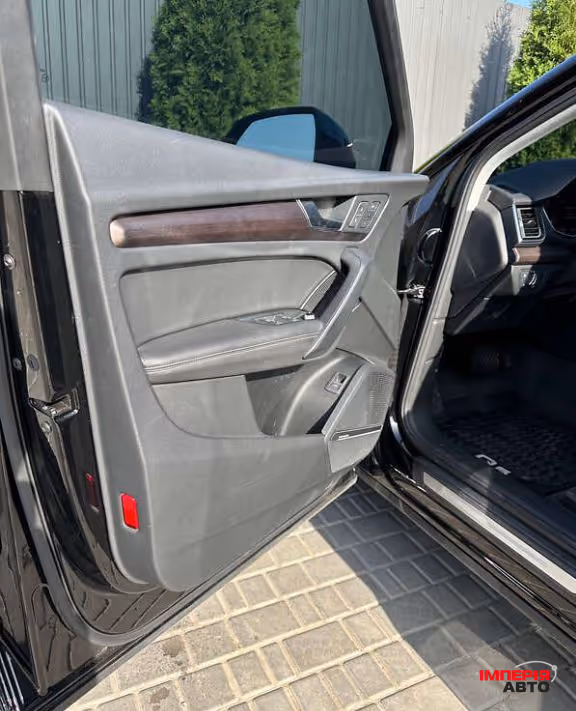 Audi Q5 - фото 8