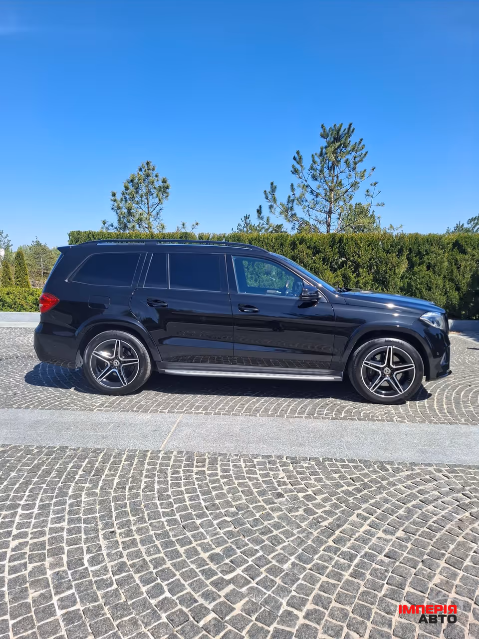 Mercedes-Benz GLS - фото 6