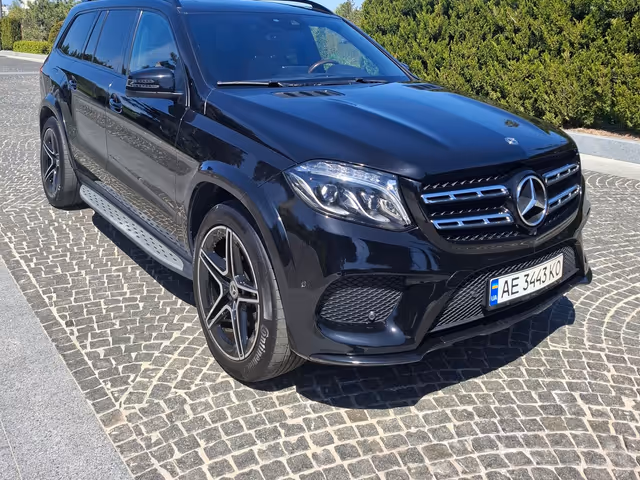Mercedes-Benz GLS - фото 4