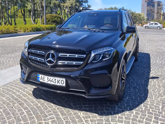 Mercedes-Benz GLS - фото 2
