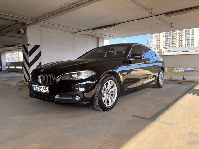 BMW 5 серії - фото 1