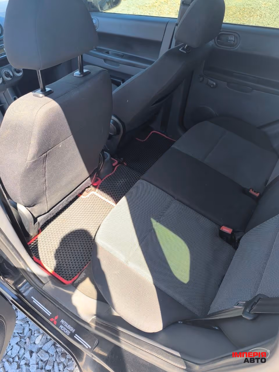 Mitsubishi Colt - фото 15