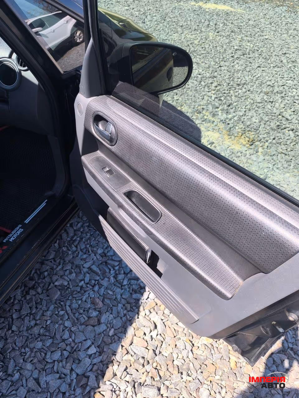 Mitsubishi Colt - фото 17