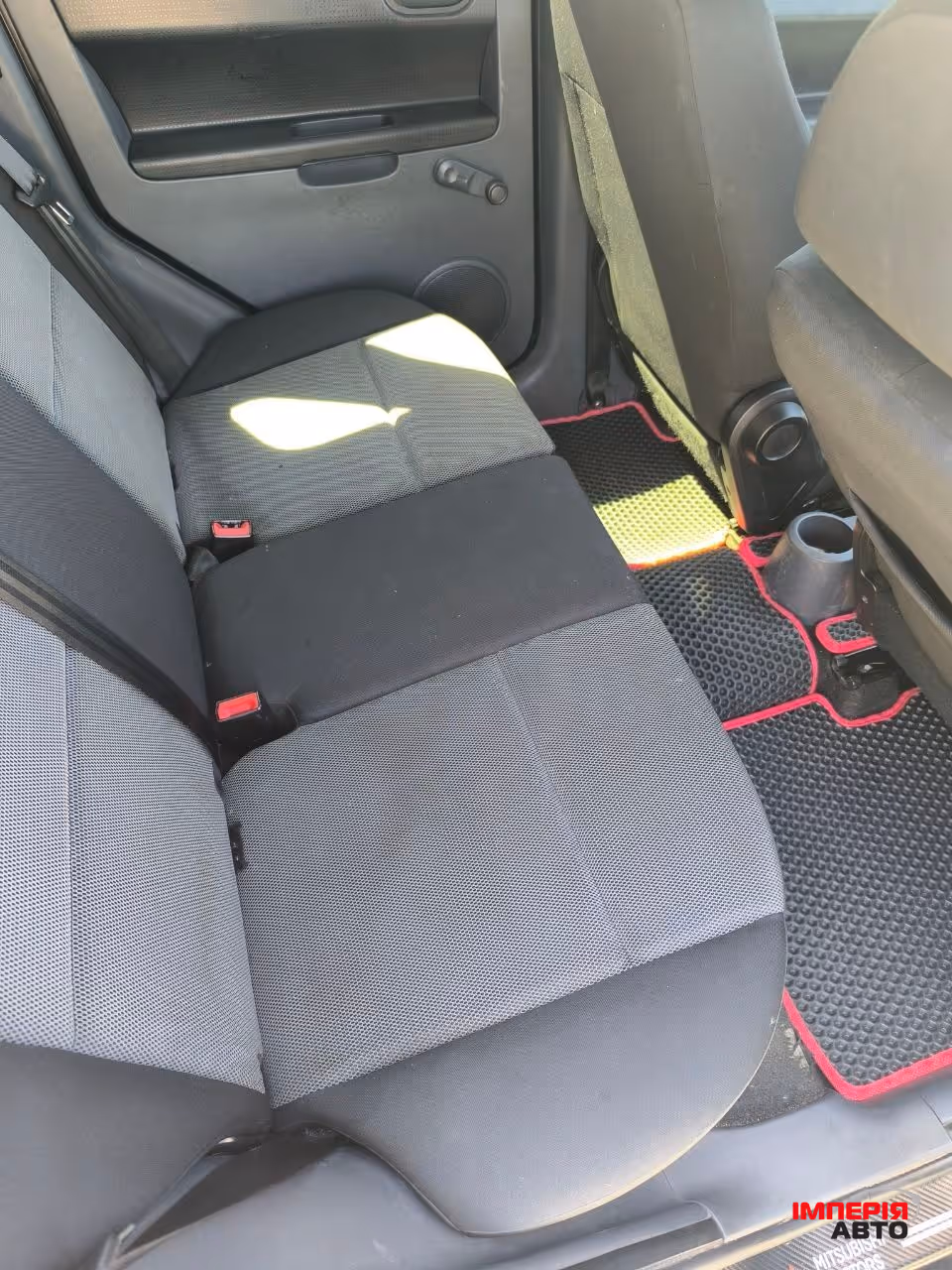 Mitsubishi Colt - фото 18