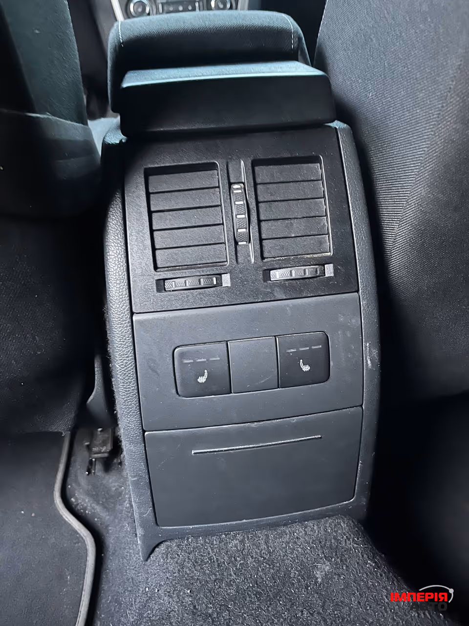 Skoda Octavia - фото 4