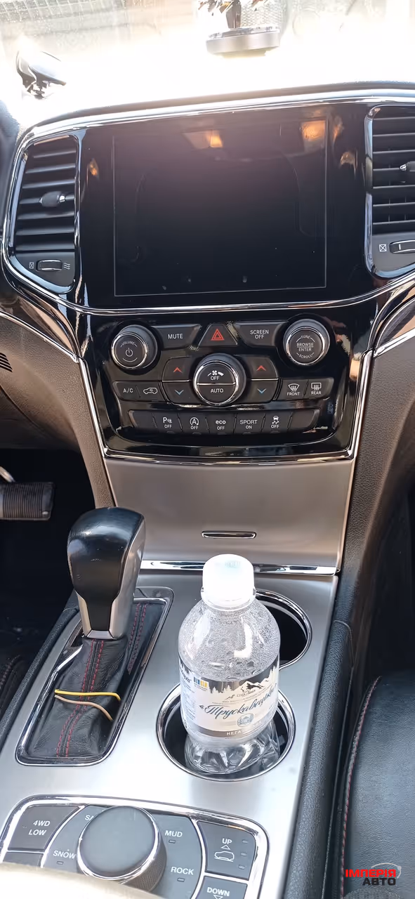 Jeep Grand Cherokee - фото 6