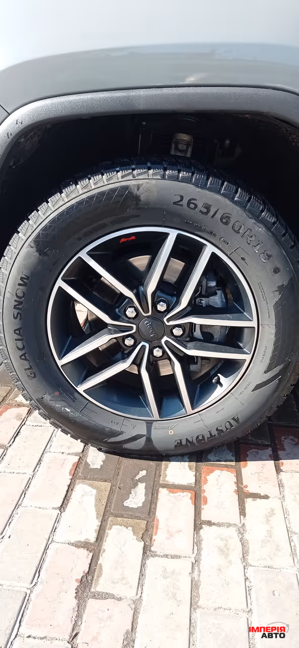 Jeep Grand Cherokee - фото 28