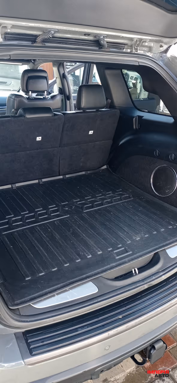 Jeep Grand Cherokee - фото 11