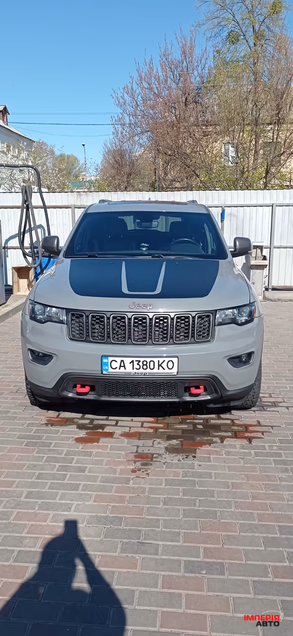 Jeep Grand Cherokee - фото 1
