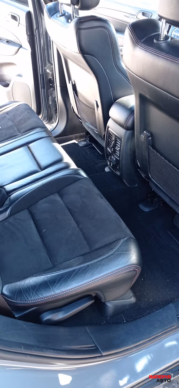 Jeep Grand Cherokee - фото 10