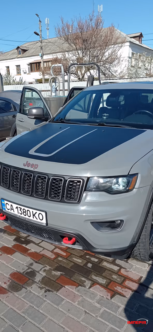 Jeep Grand Cherokee - фото 18