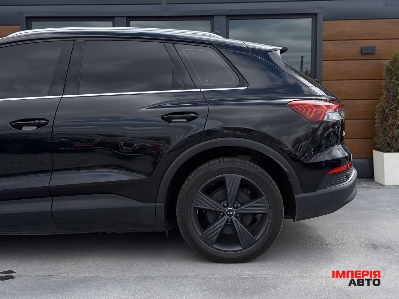 Audi Q4 e-tron - фото 14