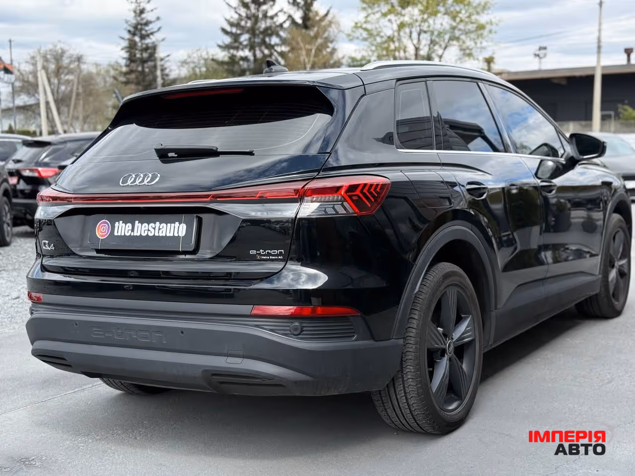 Audi Q4 e-tron - фото 18