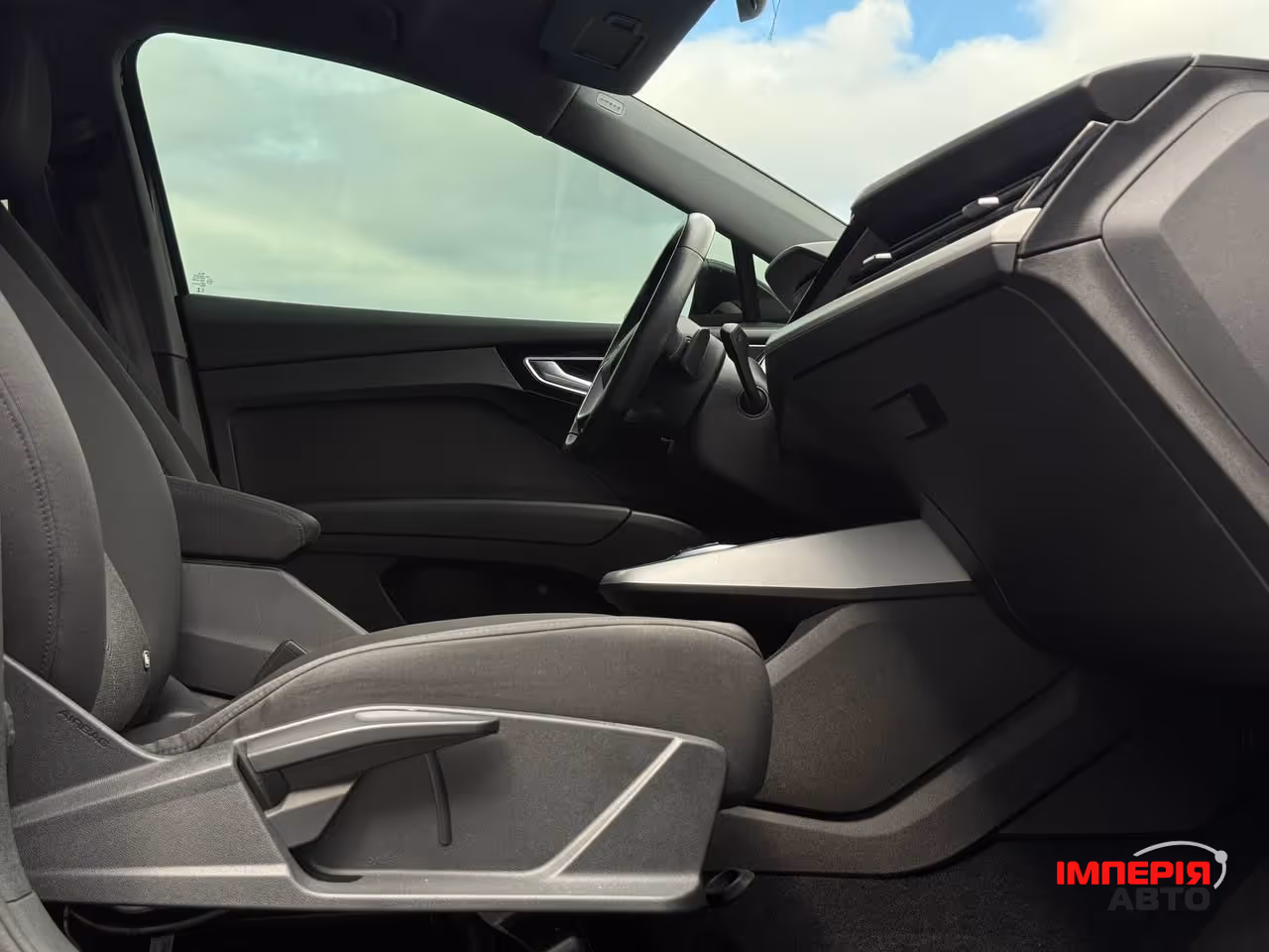 Audi Q4 e-tron - фото 97