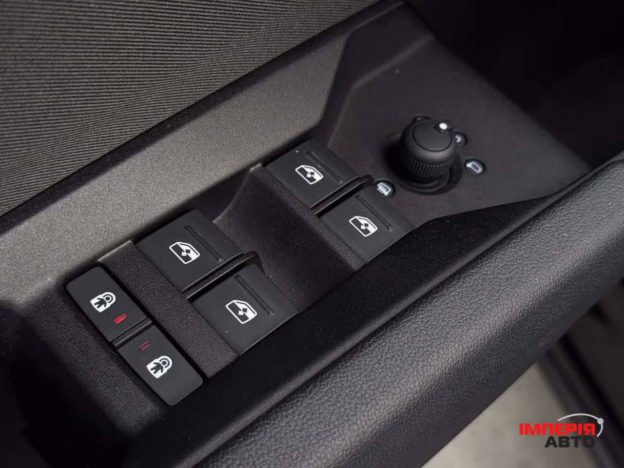Audi Q4 e-tron - фото 37