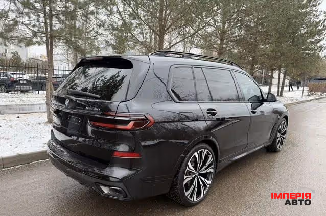 BMW X7 - фото 6