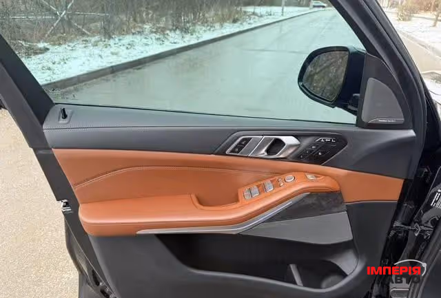 BMW X7 - фото 18