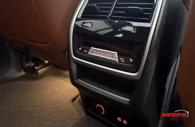 BMW X7 - фото 19