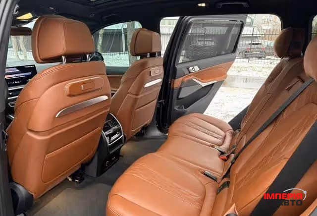 BMW X7 - фото 16