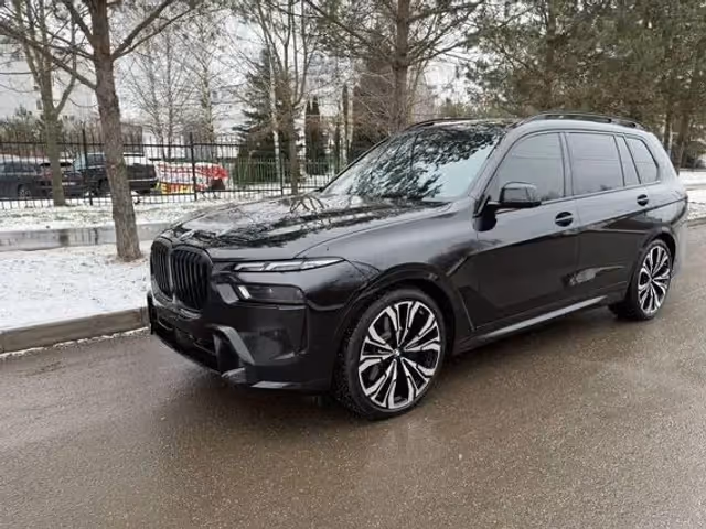 BMW X7 - фото 3