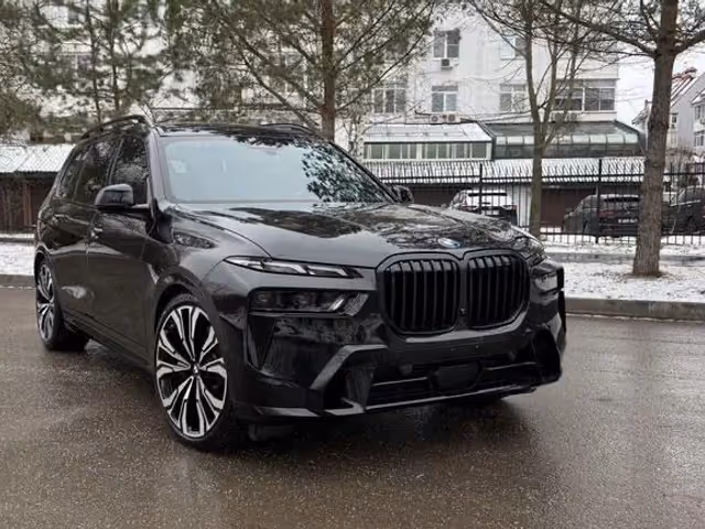 BMW X7 - фото 2