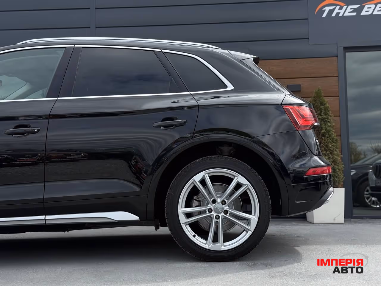 Audi Q5 - фото 18