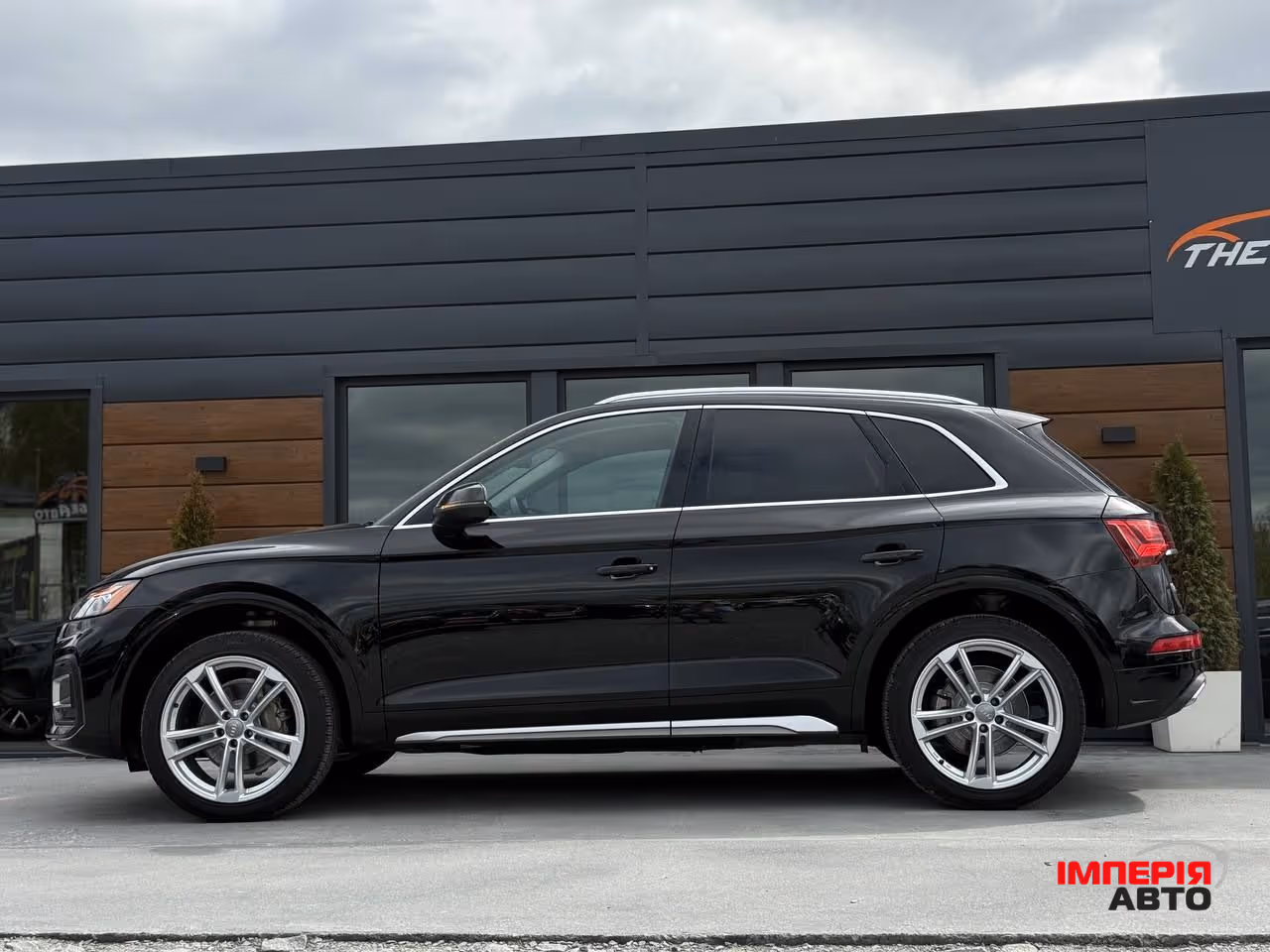 Audi Q5 - фото 16