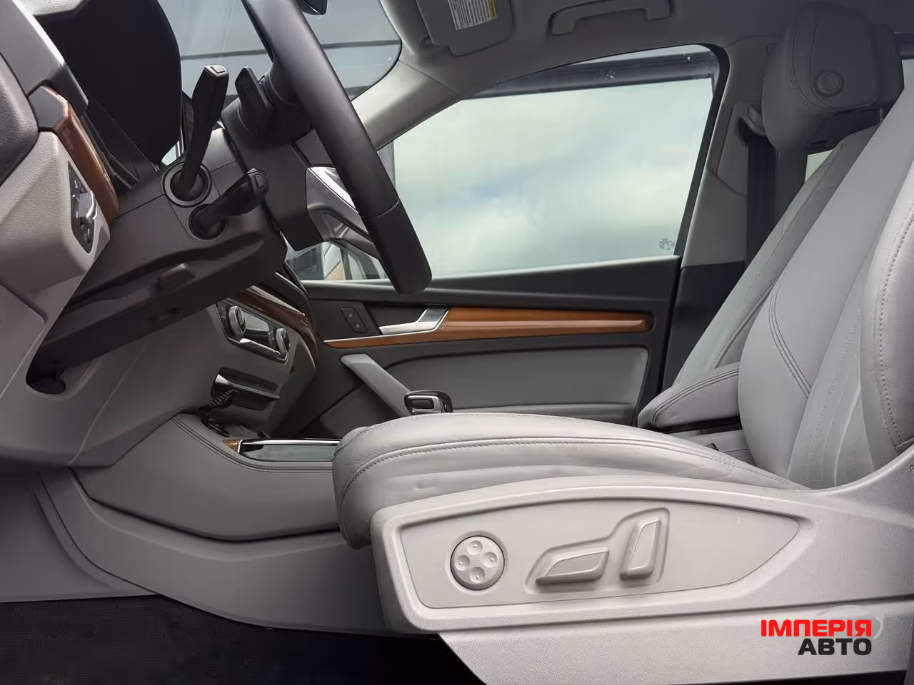 Audi Q5 - фото 30