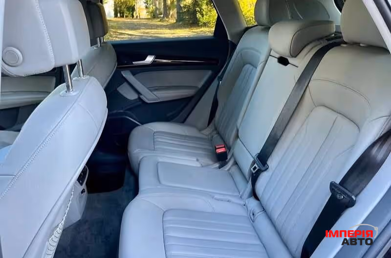 Audi Q5 - фото 10