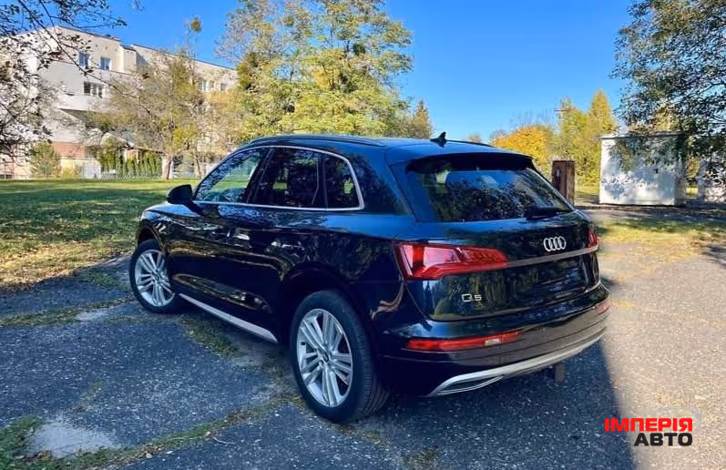 Audi Q5 - фото 3