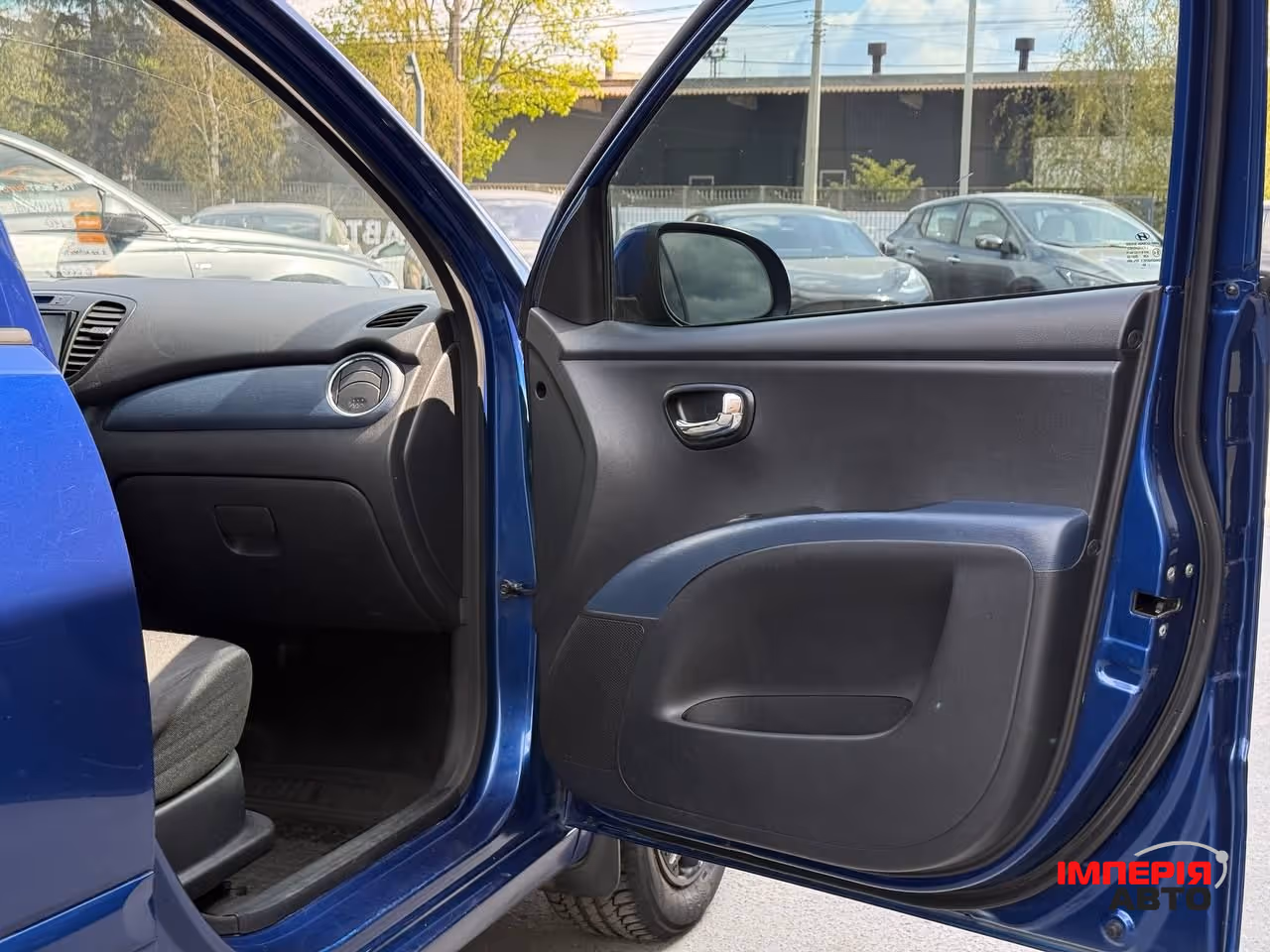 Hyundai i10 - фото 27