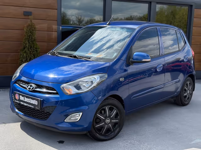 Hyundai i10 - фото 1