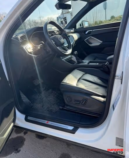 Audi Q3 - фото 6